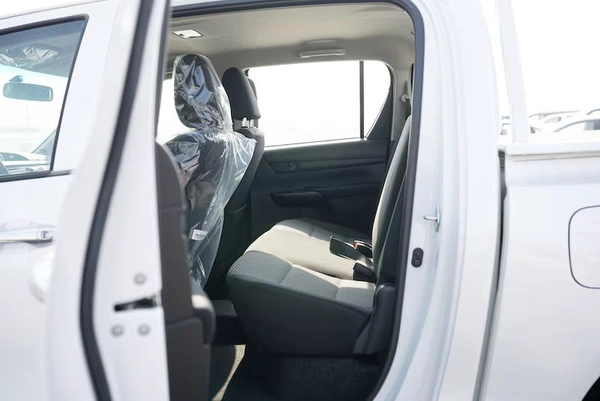 TOYOTA HILUX 2.4 A/T MODEL 2025 DIESEL