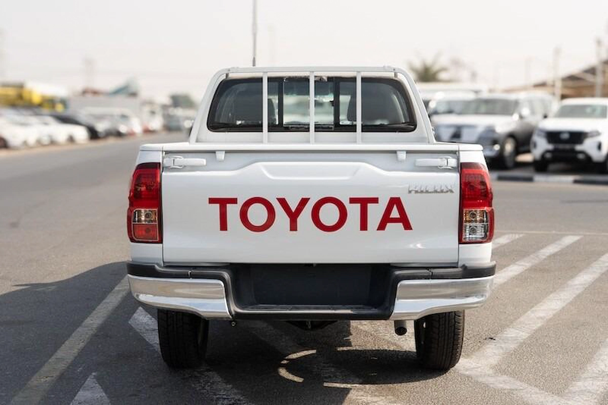 TOYOTA HILUX 2.4 A/T MODEL 2025 DIESEL-5-5