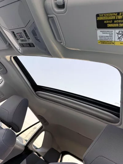 Toyota RAV4 XLE-11