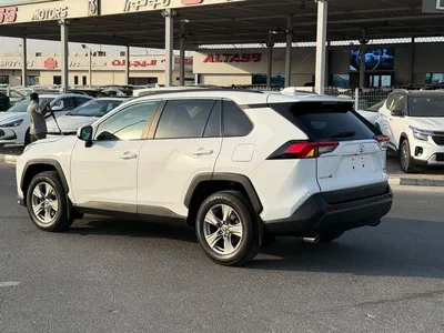 Toyota RAV4 XLE-3