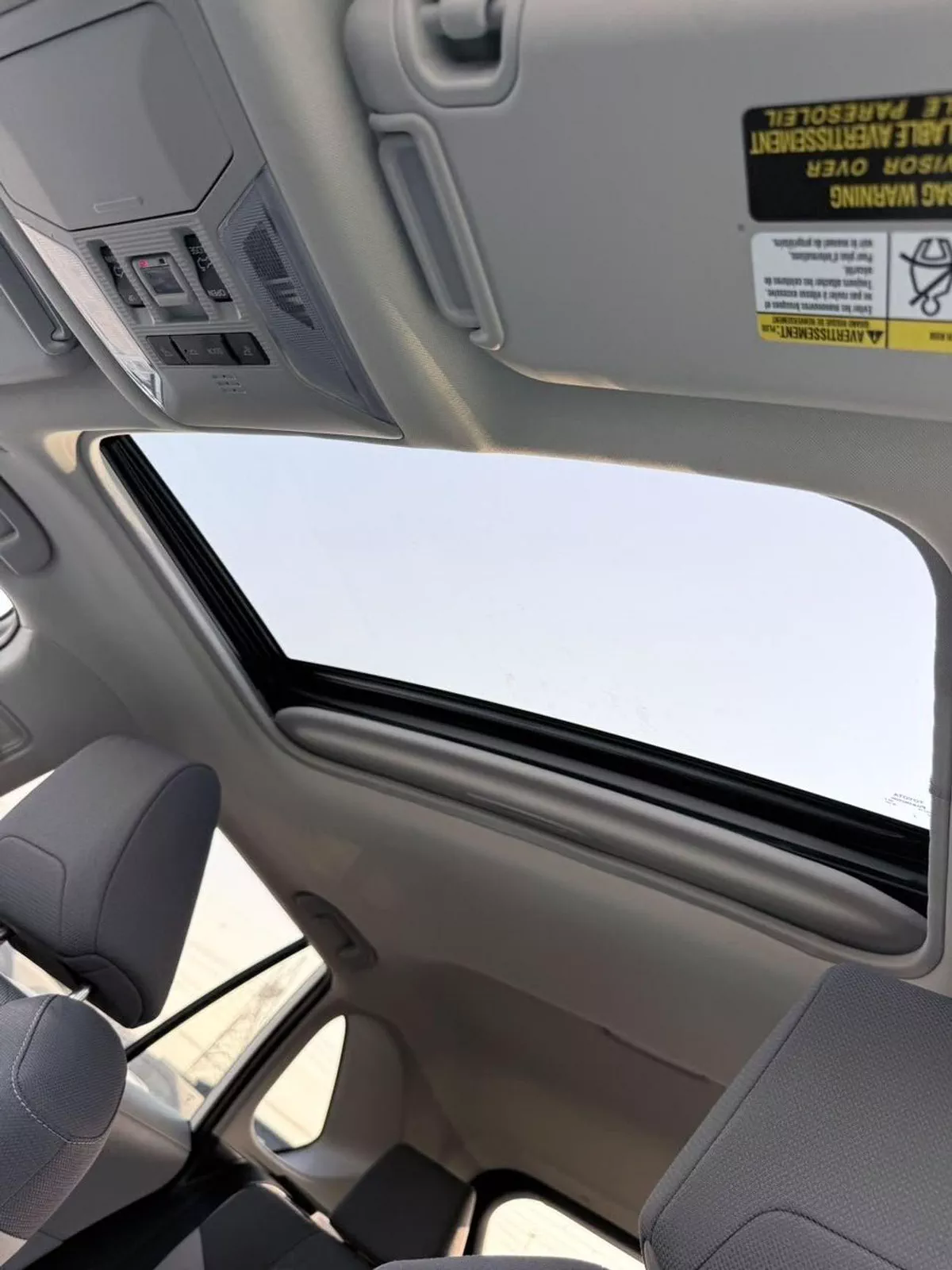 Toyota RAV4 XLE-11-0