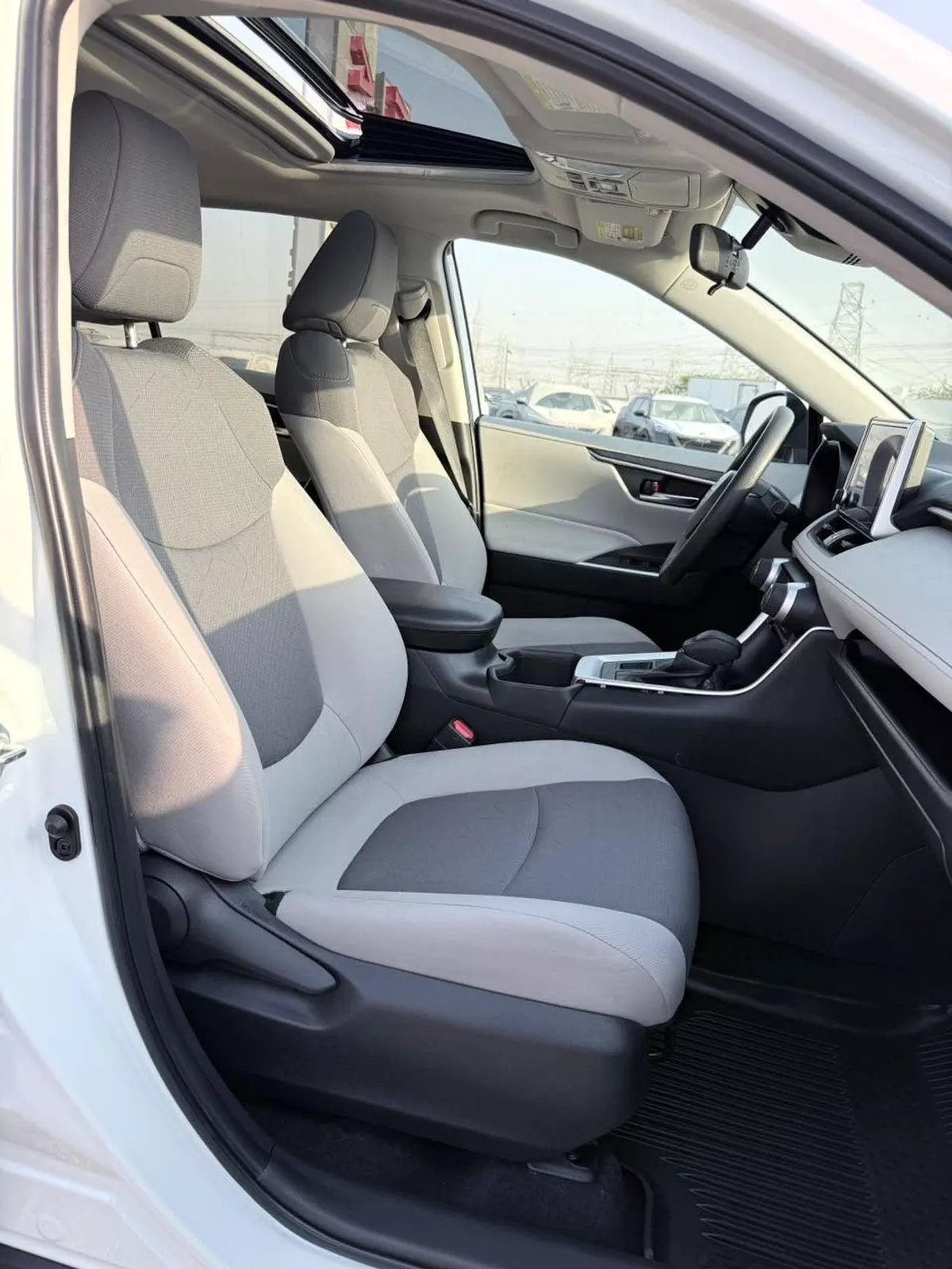 Toyota RAV4 XLE-13-0