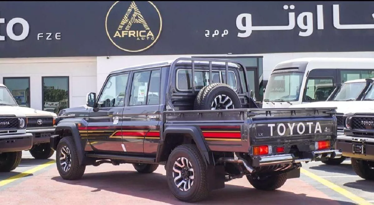 Toyota Land Cruiser Pick Up TOYOTA LC79 DC 2.8L DSL 25 YM FULL OPTIONS AT LC79 DC 2.8L DSL FULL AT 25 YM-8-0