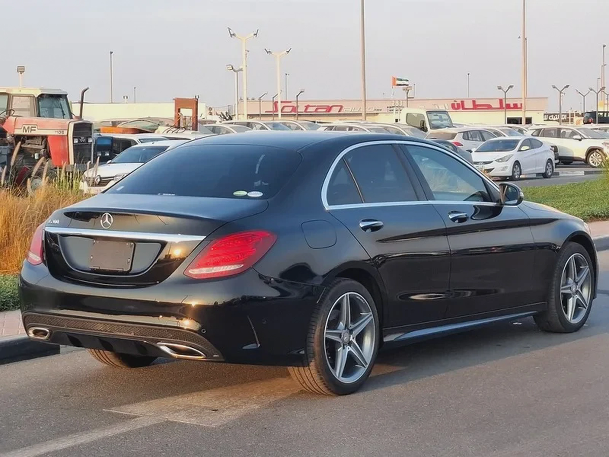 Mercedes Benz C200 2016-2-2
