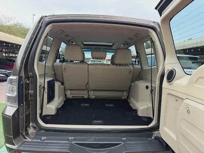 Mitsubishi Pajero GLS 2010 - GCC Specs - Reliable SUV-9