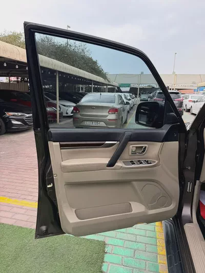 Mitsubishi Pajero GLS 2010 - GCC Specs - Reliable SUV-10