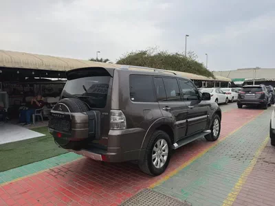 Mitsubishi Pajero GLS 2010 - GCC Specs - Reliable SUV-3
