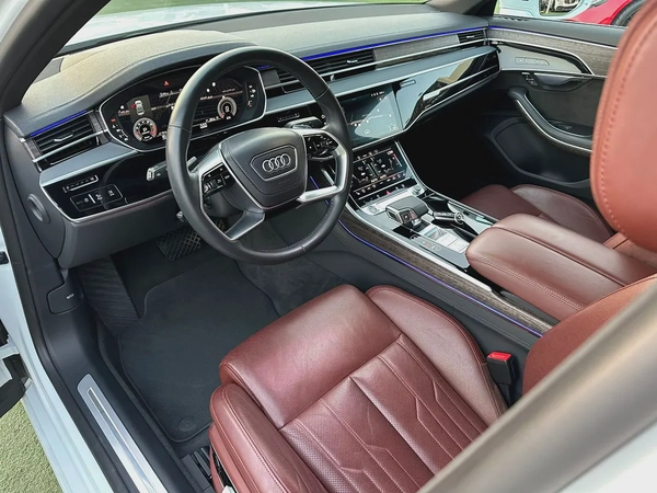 (2021) AUDI A8 //QUATTRO// GCC FULL OPTION -ORIGINAL PAINT-