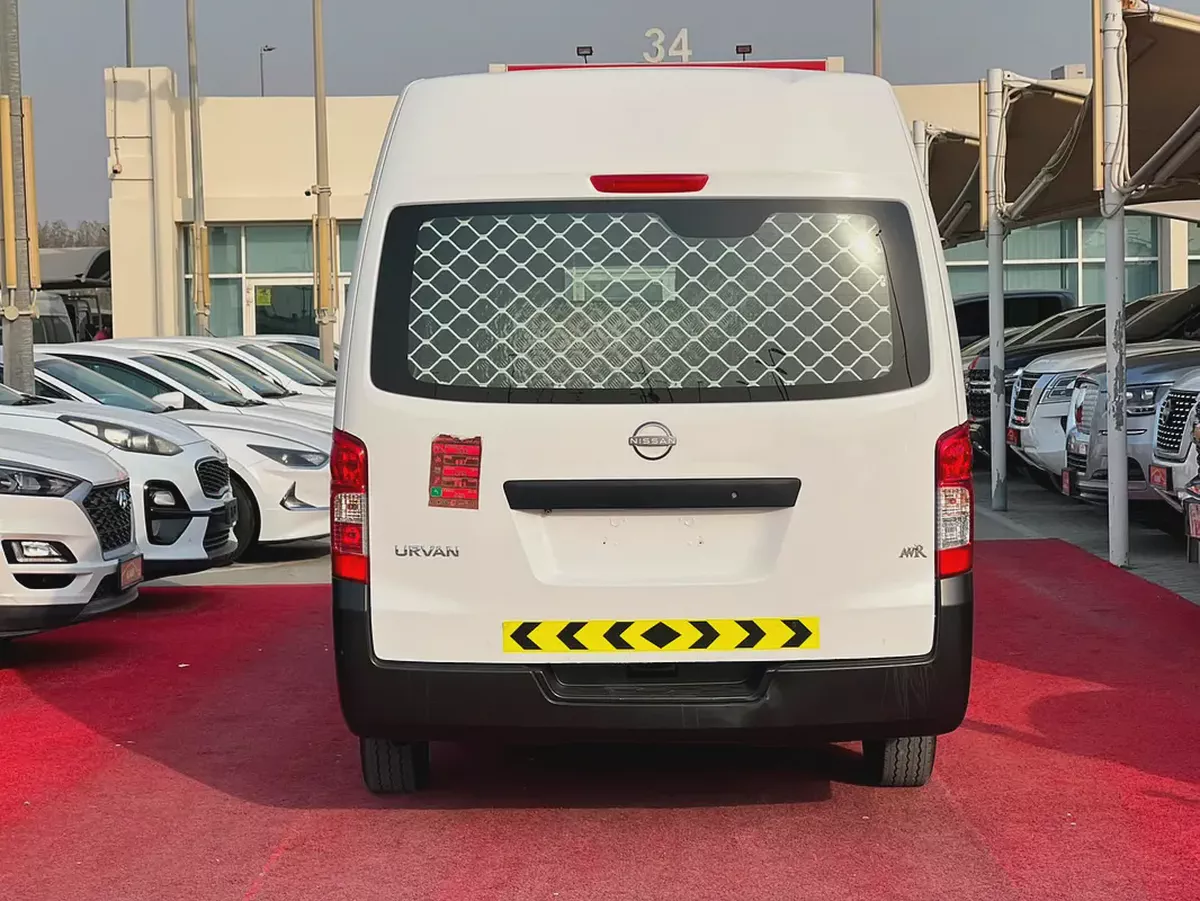 2024 Nissan Urvan | High-roof | Manual | GCC | 3Seats | Ref#1123-4-4