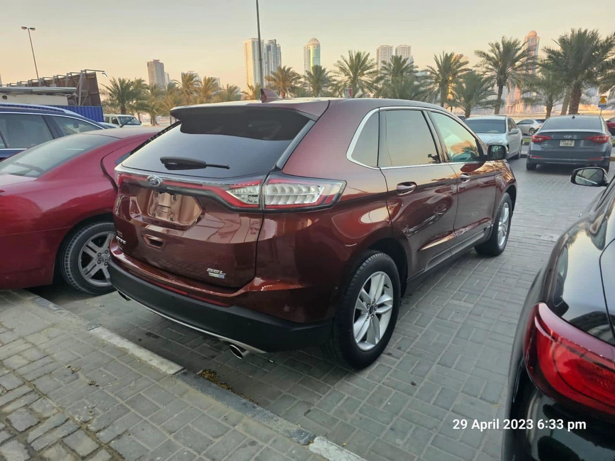 Ford Edge SUV-8-8
