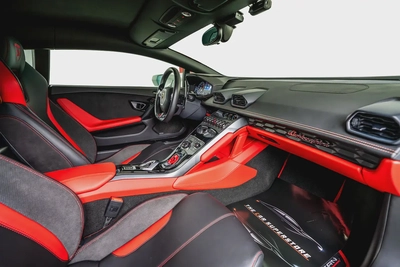 Lamborghini Huracan LP580-2-Very Low Mileage-Mint Condition-Italian Style Design-10