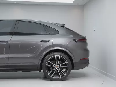 2024 Porsche Cayenne Coupe GCC specs | Low Mileage | Clean Condition-4