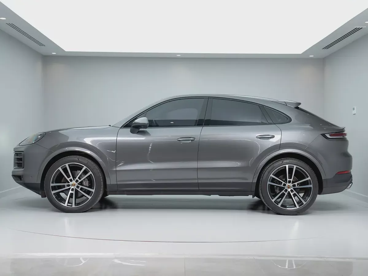 2024 Porsche Cayenne Coupe GCC specs | Low Mileage | Clean Condition-2-2