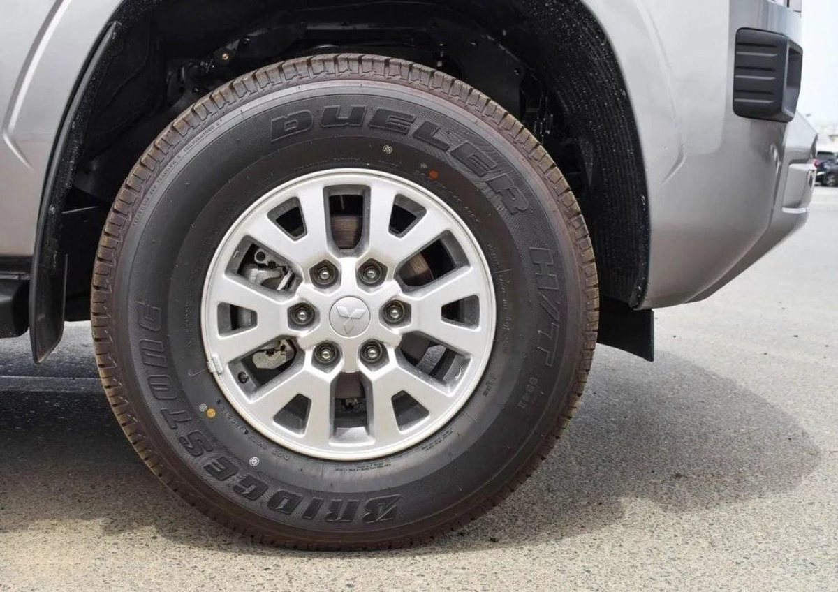 Mitsubishi L200 GLS Mitsubishi L200 / Triton GLX 4WD 2.4L Diesel MT High Line
