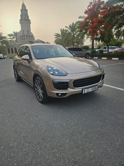 Porsche Cayenne S 2015 | GCC Specs | Well Maintained | Exceptional Condition-2
