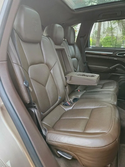 Porsche Cayenne S 2015 | GCC Specs | Well Maintained | Exceptional Condition-14