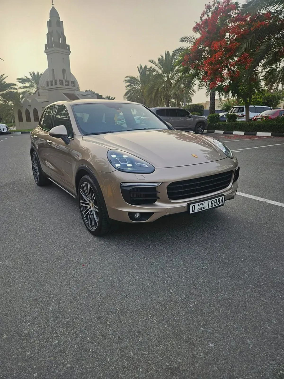 Porsche Cayenne S 2015 | GCC Specs | Well Maintained | Exceptional Condition-2-2