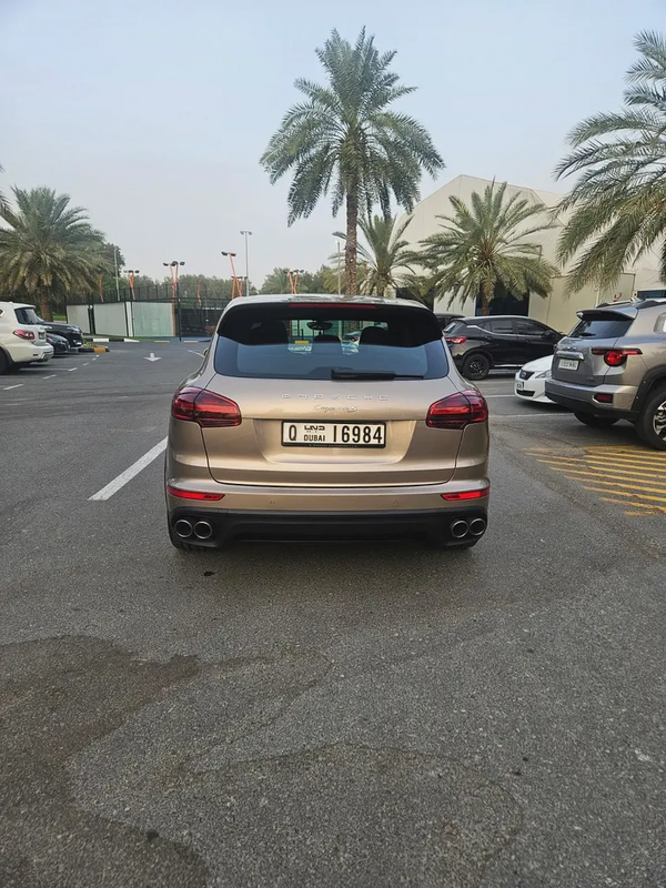 Porsche Cayenne S 2015 | GCC Specs | Well Maintained | Exceptional Condition
