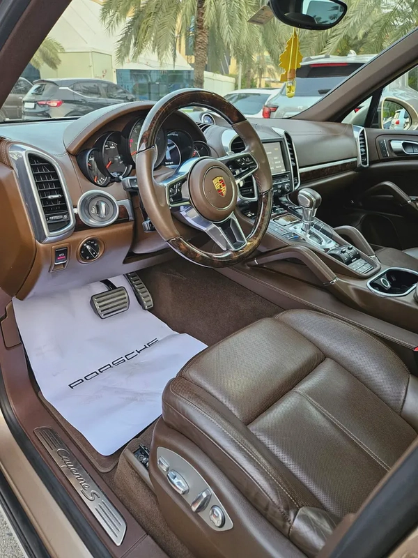 Porsche Cayenne S 2015 | GCC Specs | Well Maintained | Exceptional Condition