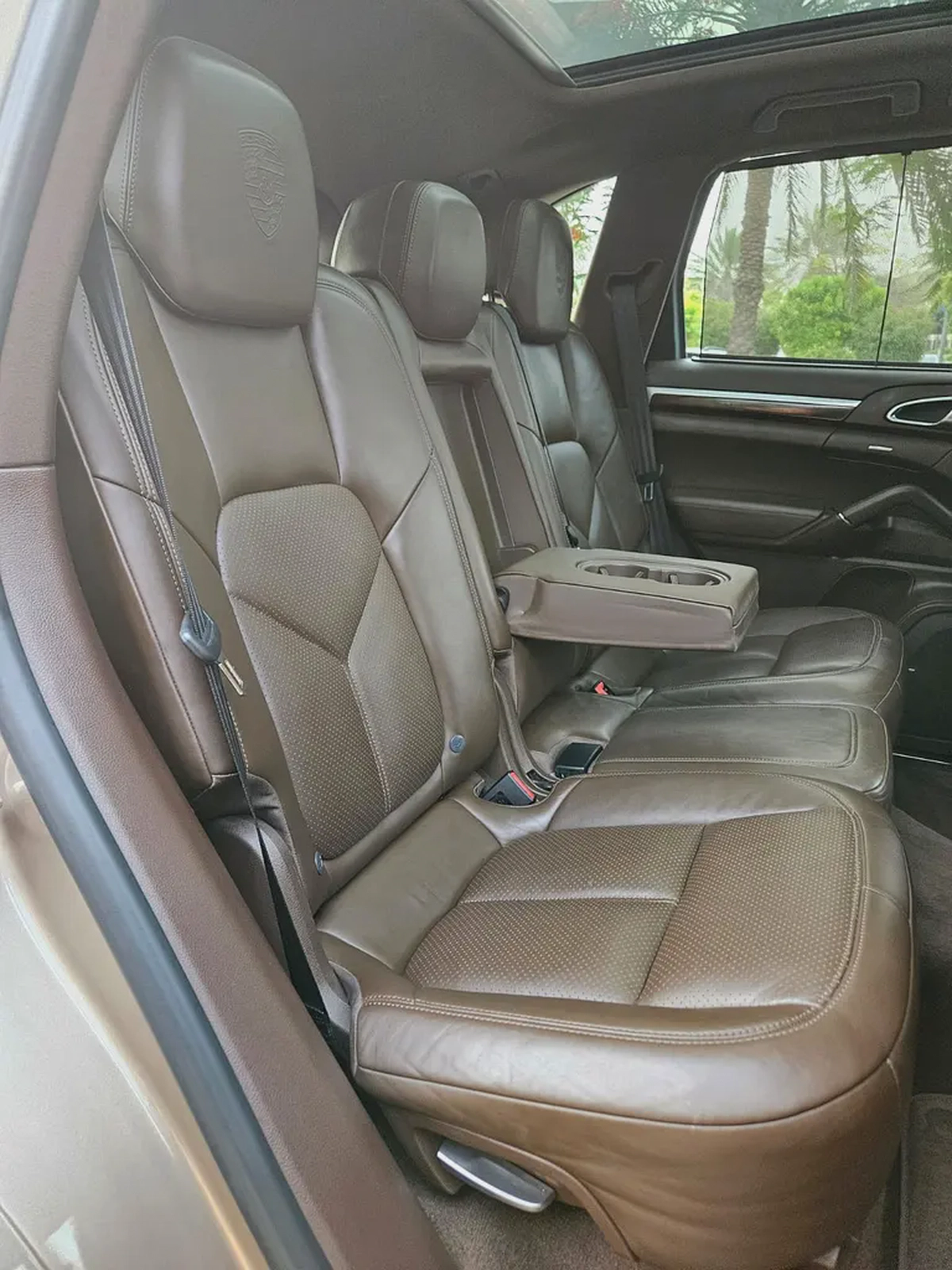 Porsche Cayenne S 2015 | GCC Specs | Well Maintained | Exceptional Condition-14-14