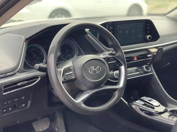 Hyundai Sonata GL