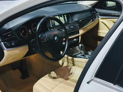 BMW 528i FULL OPTION 2015 GCC SPECS MINT CONDITION-17