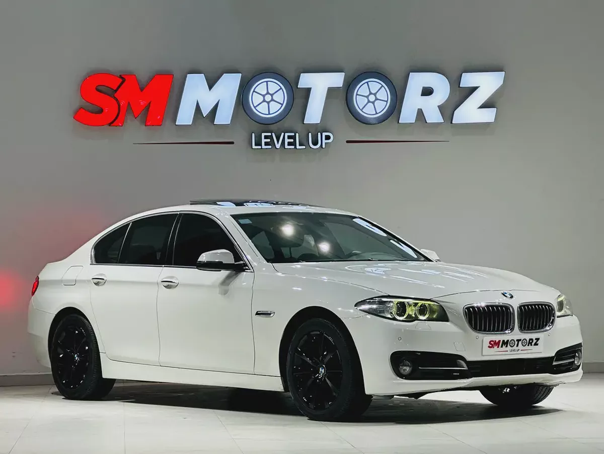 BMW 528i FULL OPTION 2015 GCC SPECS MINT CONDITION
