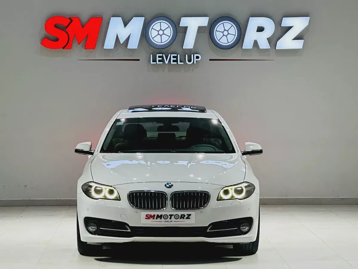 BMW 528i FULL OPTION 2015 GCC SPECS MINT CONDITION-2-2