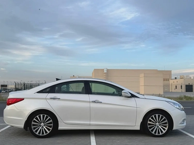 2014 GCC Hyundai Sonata Full options // Clean Car // No Accident// Well Maintained-5
