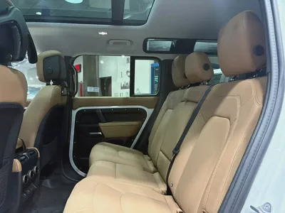 2025 Land Rover Defender 90 S P400-12