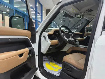 2025 Land Rover Defender 90 S P400-6