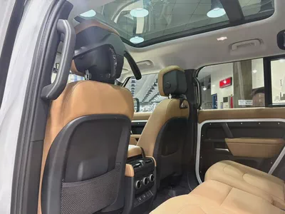 2025 Land Rover Defender 90 S P400-8