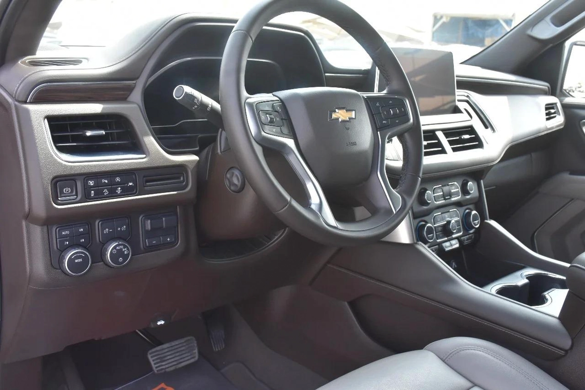 TAHOE LT 4WD 2023 | GREY-17-17