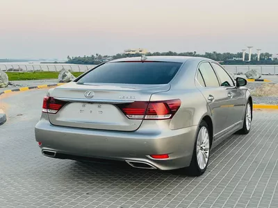2017 Lexus LS 460, American specifications, in excellent condition-5