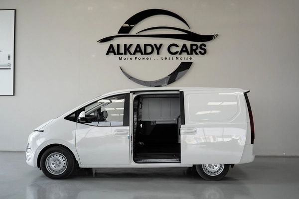 Hyundai STARIA 2025 – Diesel – Automatic – 3-Seater Van