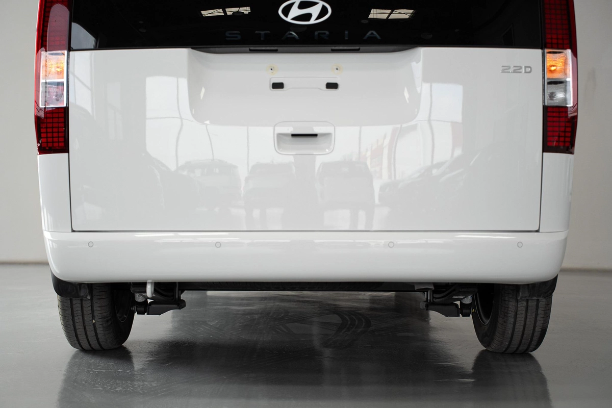 Hyundai STARIA 2025 – Diesel – Automatic – 3-Seater Van-1-1