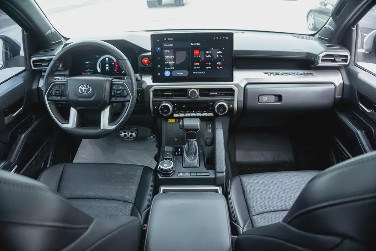 Toyota Tacoma 2024 SR5 Double Cab-9-9