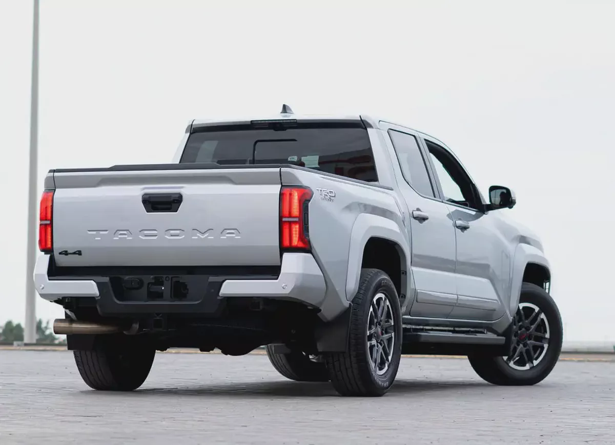 Toyota Tacoma 2024 SR5 Double Cab-3-3