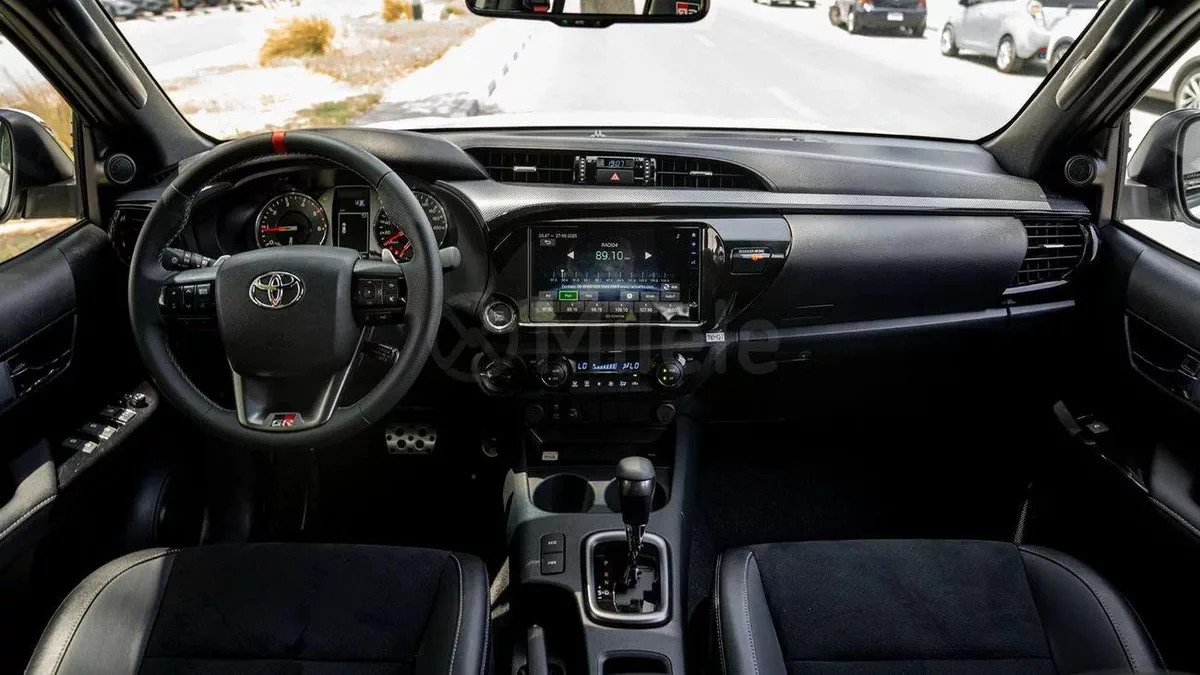 Toyota Hilux GR SPORT-16-16