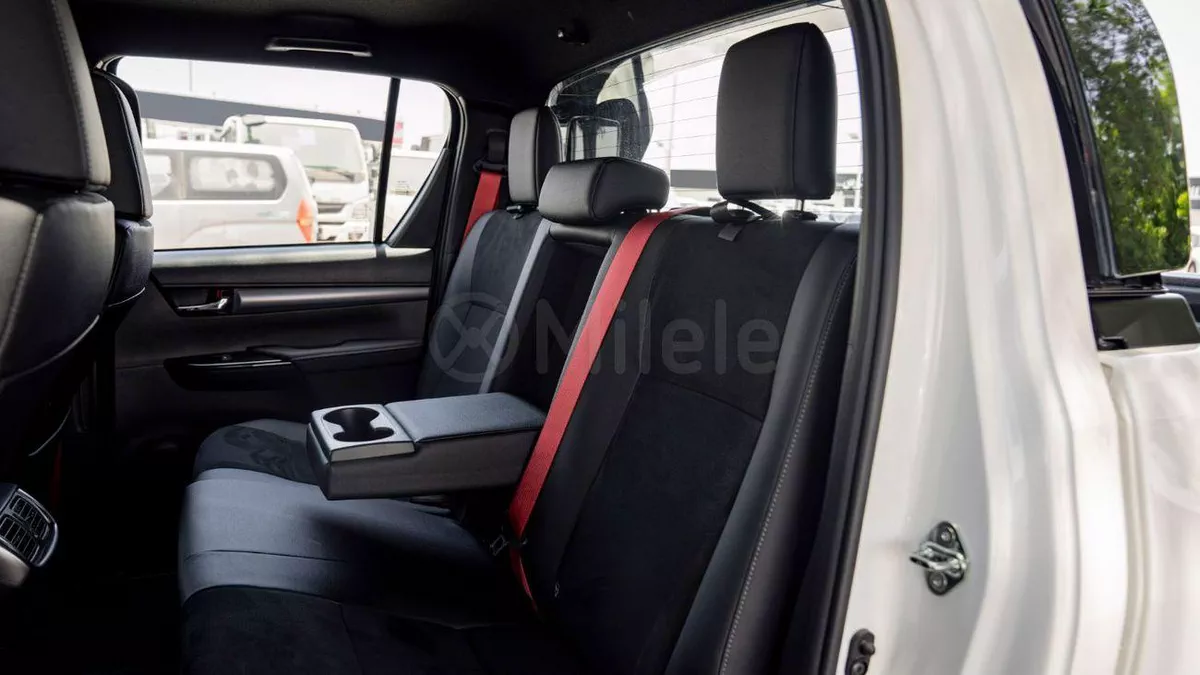 Toyota Hilux GR SPORT-18-18