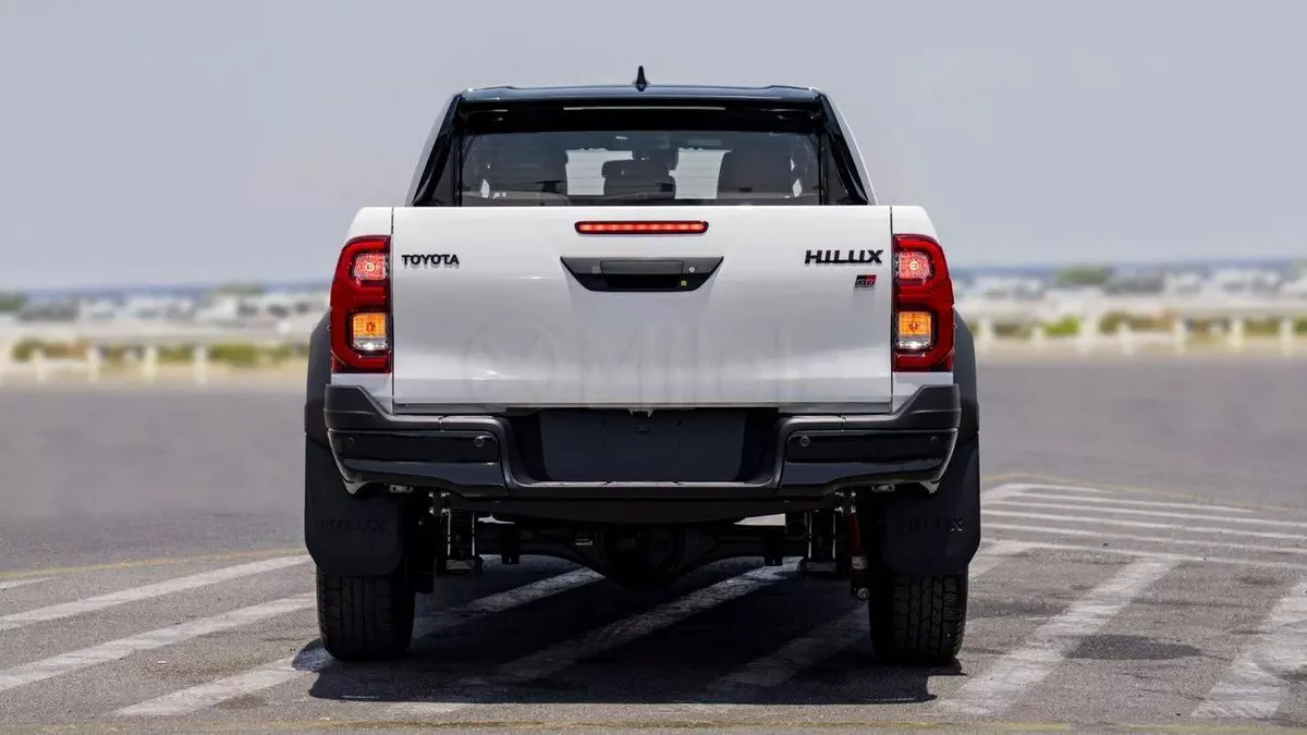 Toyota Hilux GR SPORT-15-15