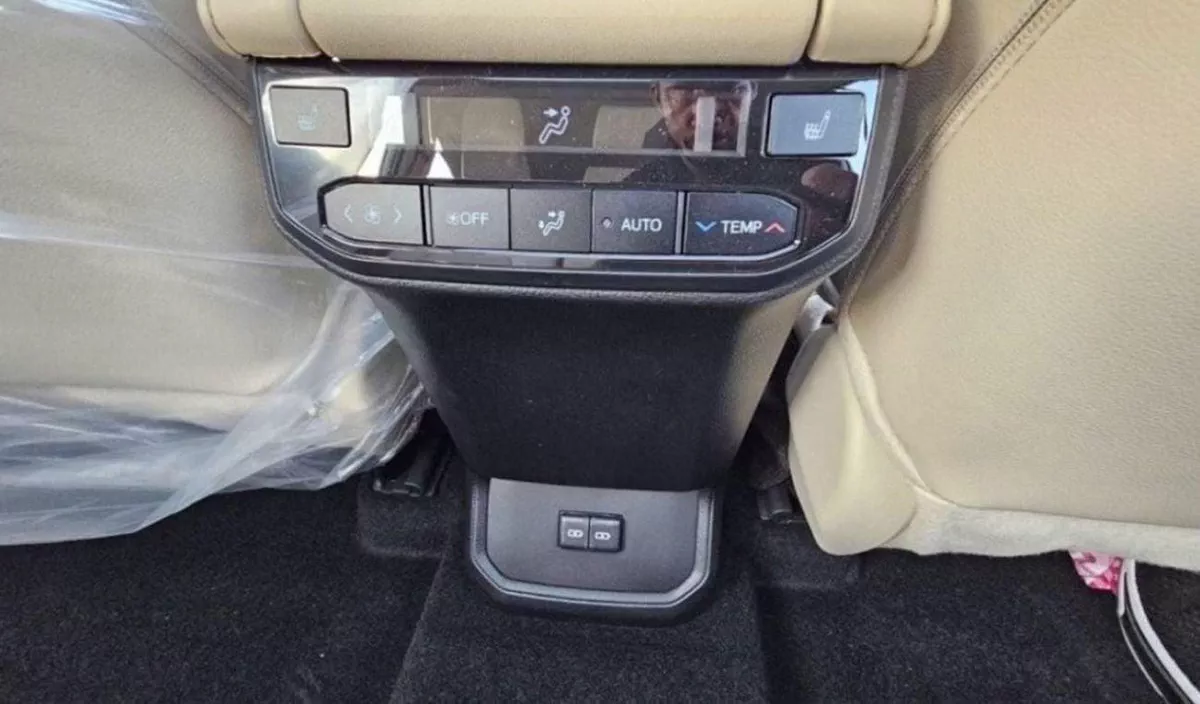 Toyota Highlander LTD HEV Toyota Highlander 2024 TOYOTA HIGLANDER LIMITED HYBRID 2.5L-12-0