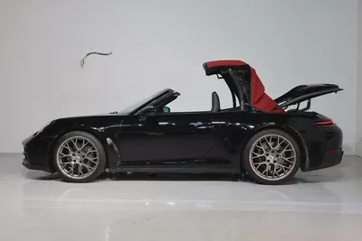 Porsche 911 Carrera 2025 GCC Specs-14000KM-UNDER WARRANTY  SERVICE-PRISTINE CONDITION-8
