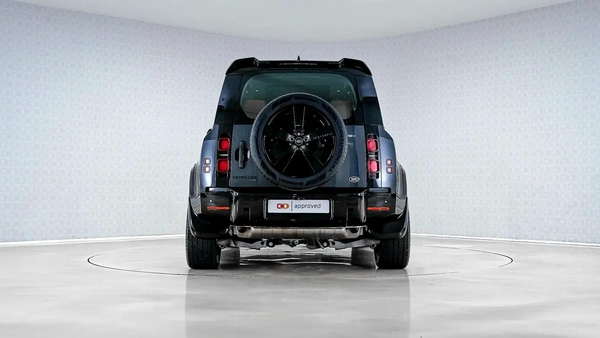 Land Rover Defender 110 S