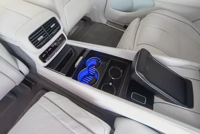 Mercedes-Maybach GLS 600 2024 -  24,000km - Under Warranty --12