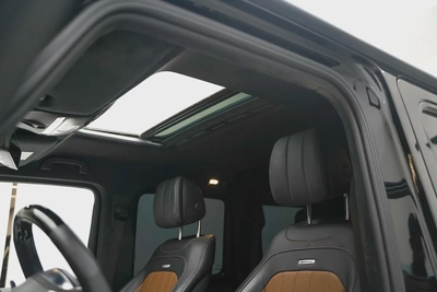 2023 MERCEDES BENZ AMG G63-7