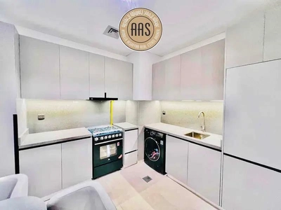 Fully furnished 1bhk •• 2 washroom •• nice view •• luxurious furniture-13