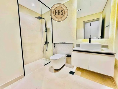 Fully furnished 1bhk •• 2 washroom •• nice view •• luxurious furniture-17