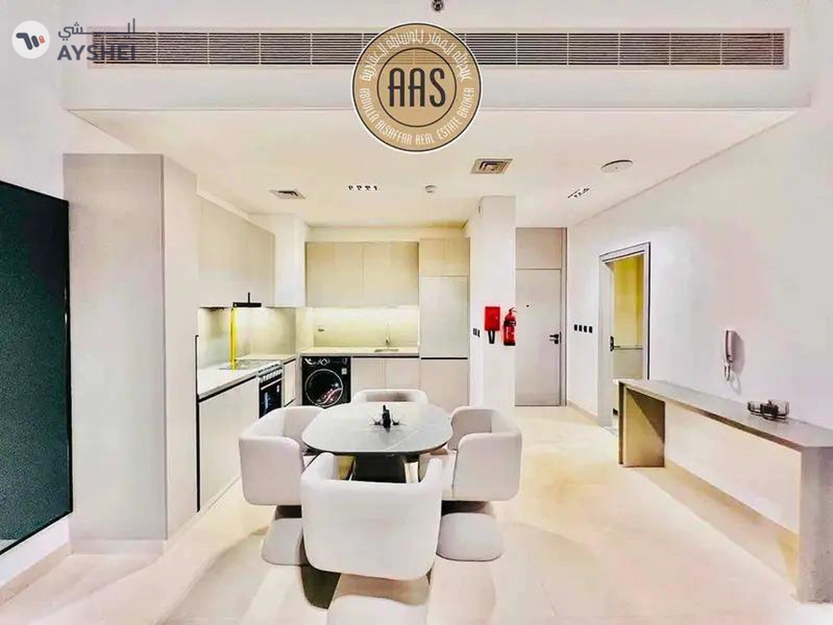 Fully furnished 1bhk •• 2 washroom •• nice view •• luxurious furniture-15-15