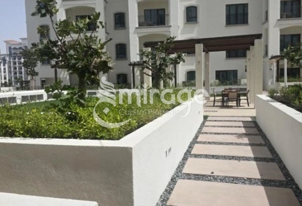 Fully Furnished 1BR APT | Premium Location